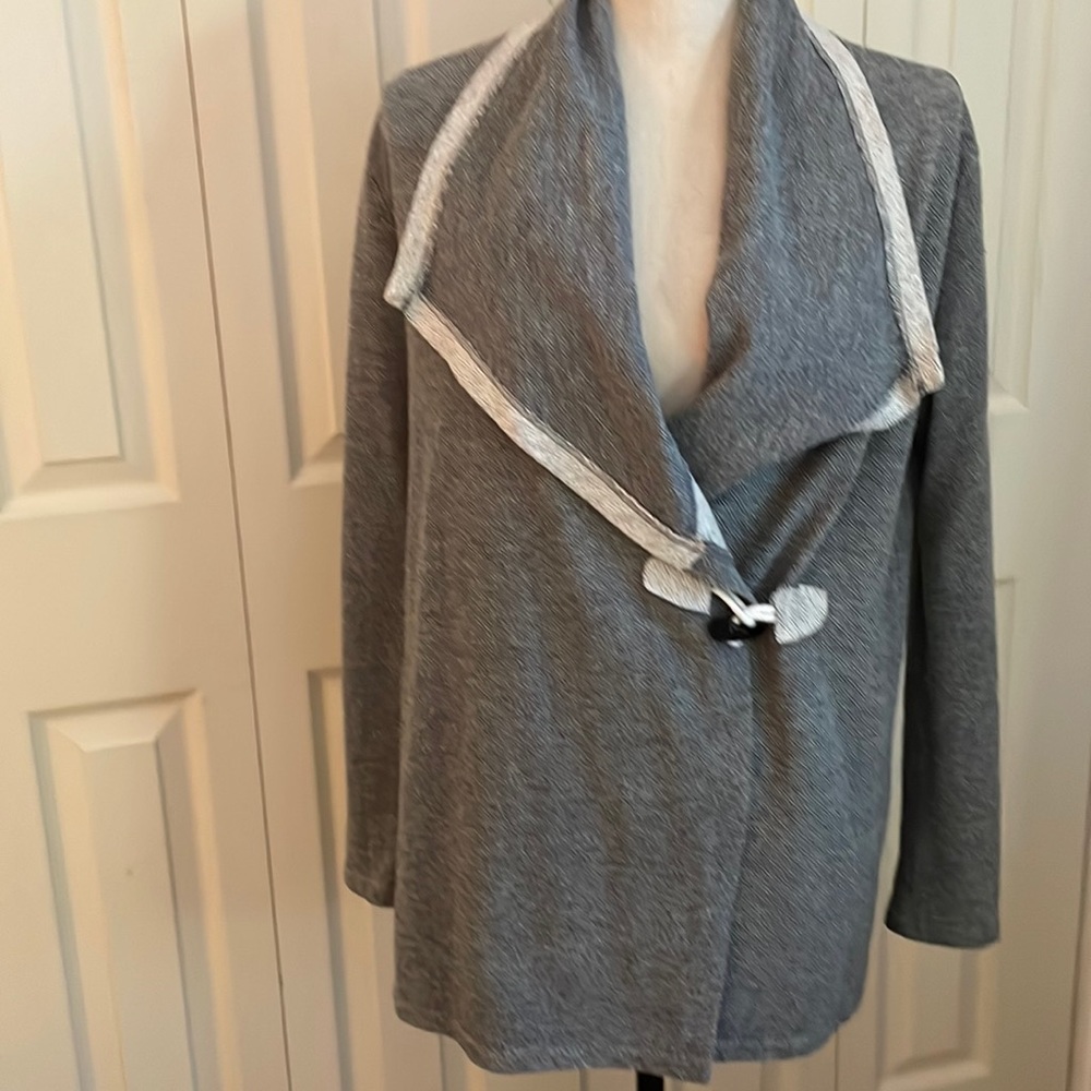 Grey textured cardigan